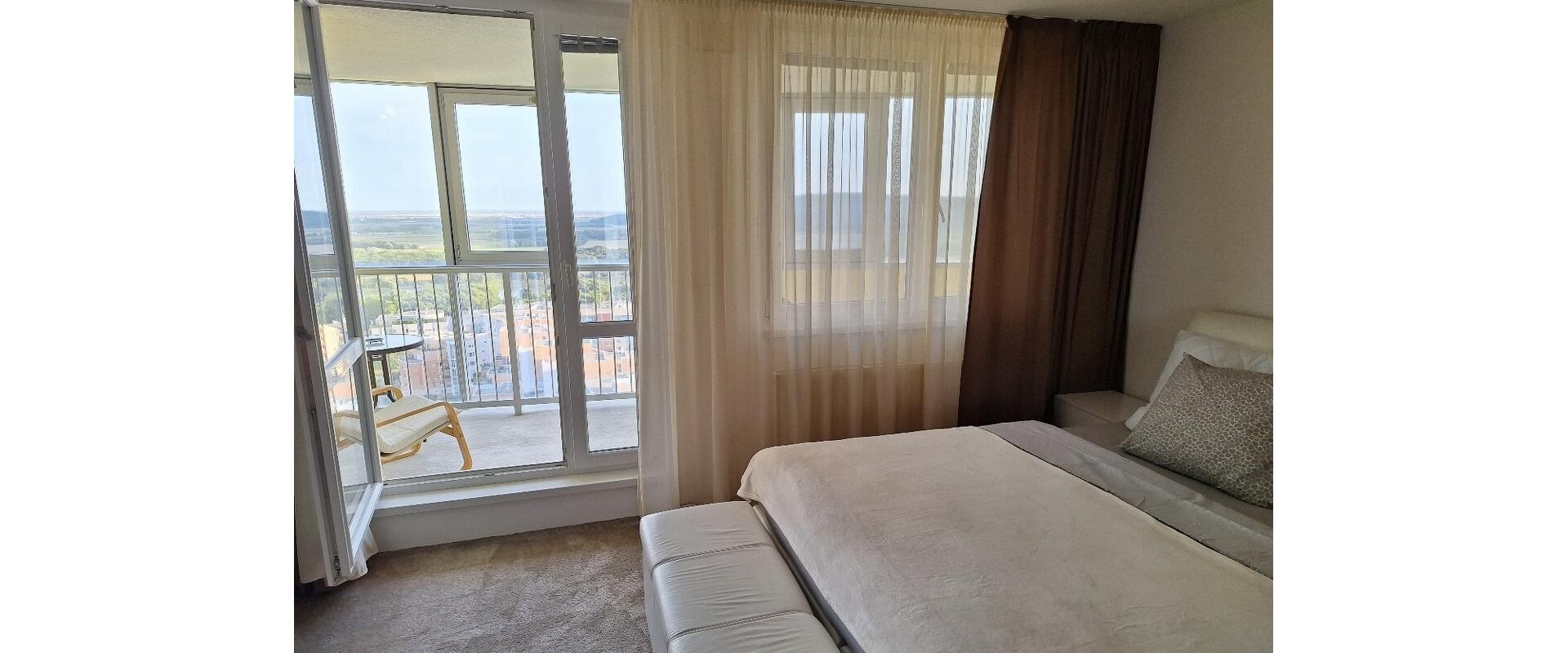 Prenájom 2-izbového bytu s výhľadom na Dunaj