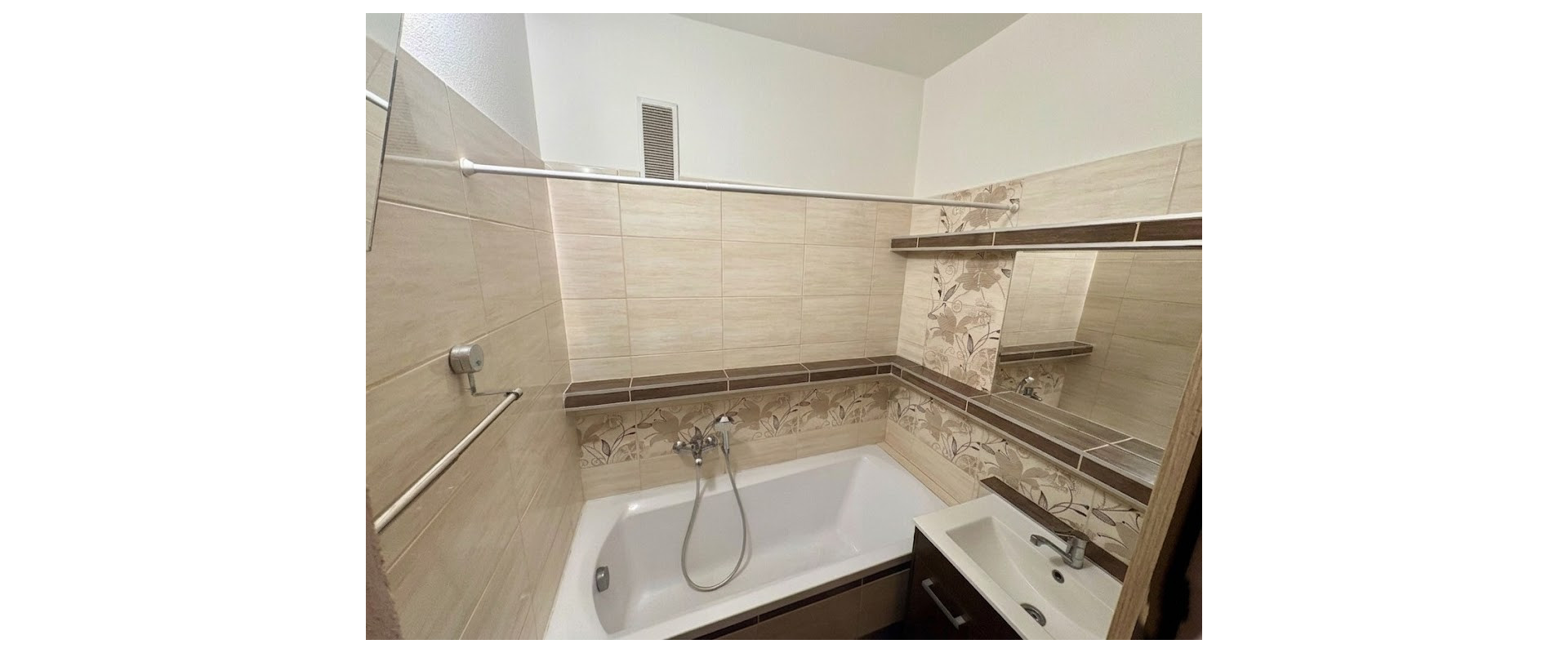 Na predaj krásny 4-izbový byt Zvolen – balkón, 95 m²