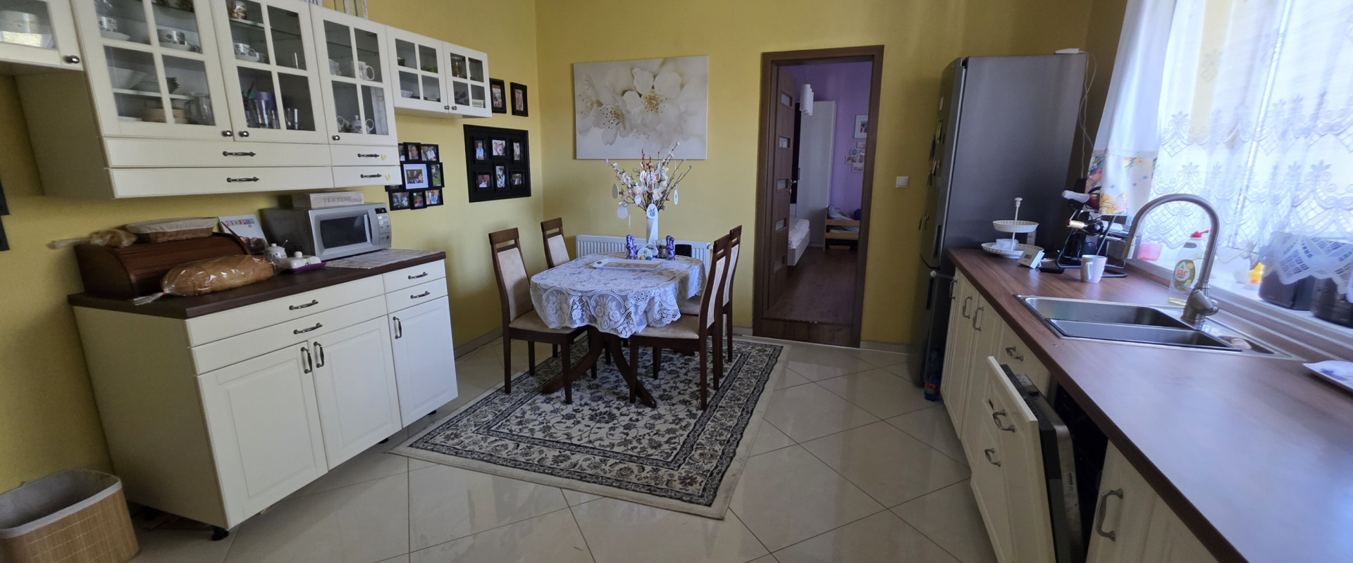 Zrekonštruovaný rodinný dom s veľkým pozemkom – Čaradice