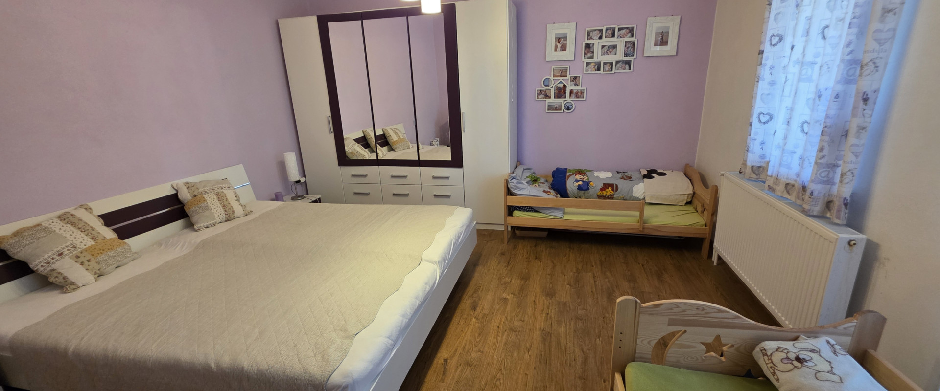 Zrekonštruovaný rodinný dom s veľkým pozemkom – Čaradice