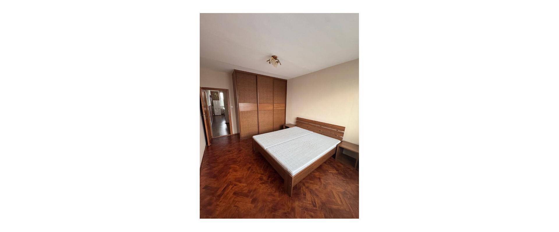 Prenájom 2-izbového bytu s balkónom a klimatizáciou – Nitra