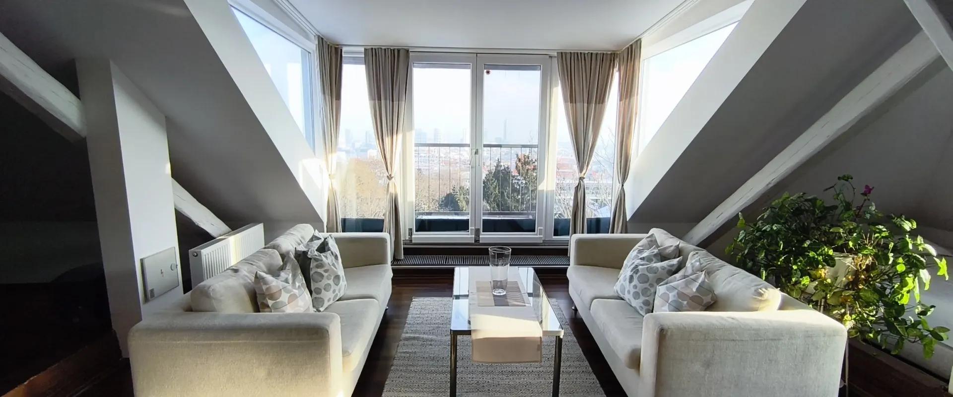 Moderný 2-izbový byt s výhľadom na mesto