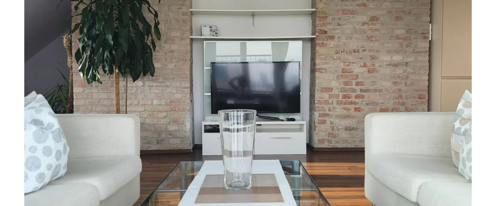 Moderný 2-izbový byt s výhľadom na mesto