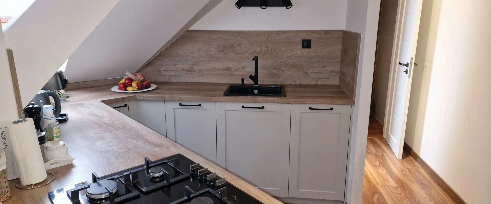 Na prenájom  podkrovný 3-izbový byt