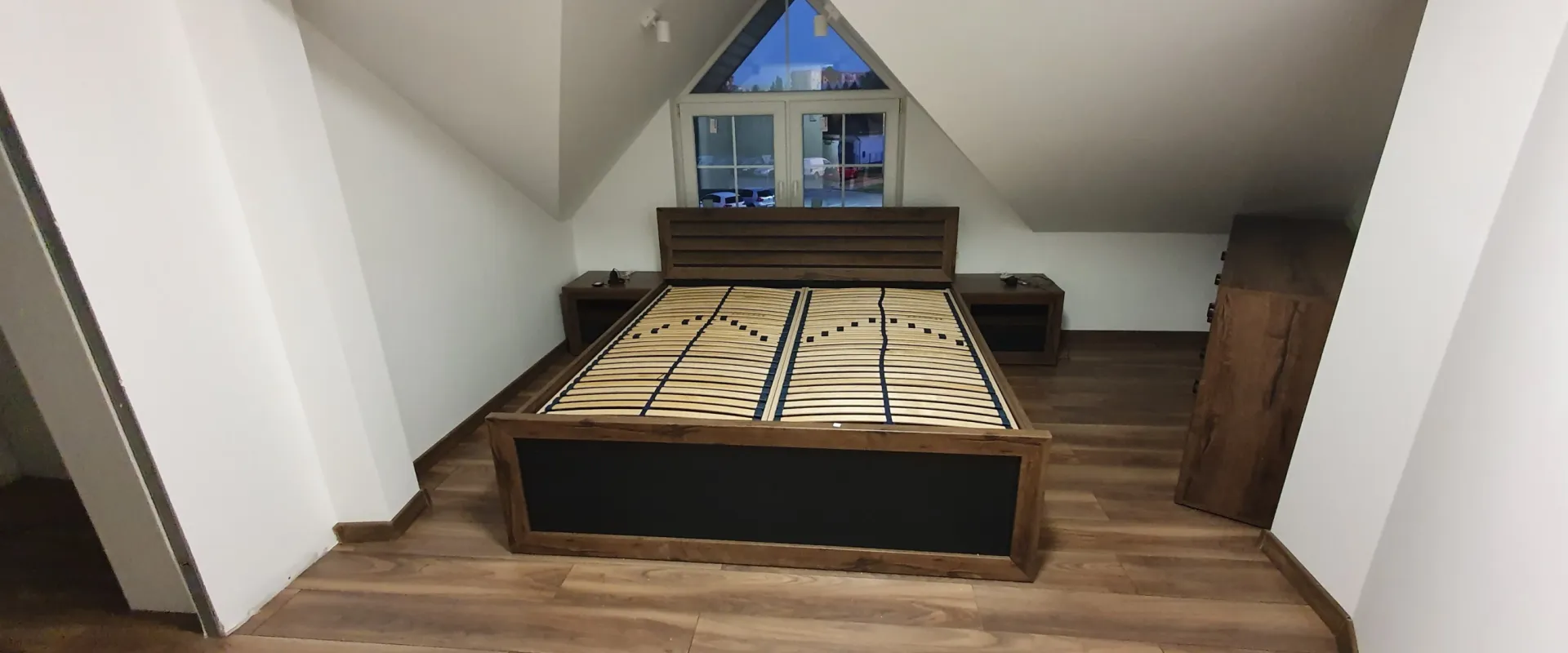 Na prenájom  podkrovný 3-izbový byt