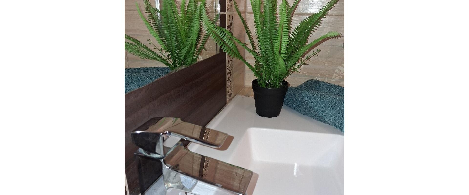 Zariadený 2-izbový byt, 2 loggie, výťah