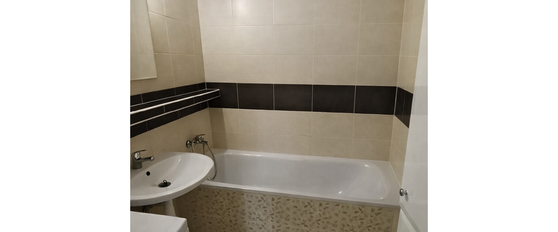 PREDAJ: 4 izbový byt na začiatku Petržalky - pokojné bývanie a rýchly kontakt s centrom