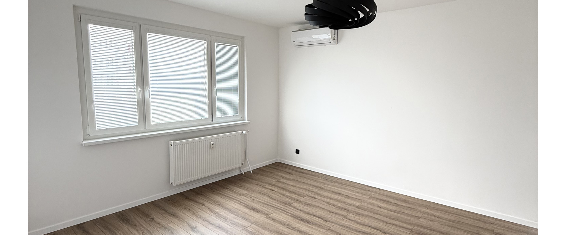 Luxusný zrekonštruovaný 4- Izbový byt na predaj