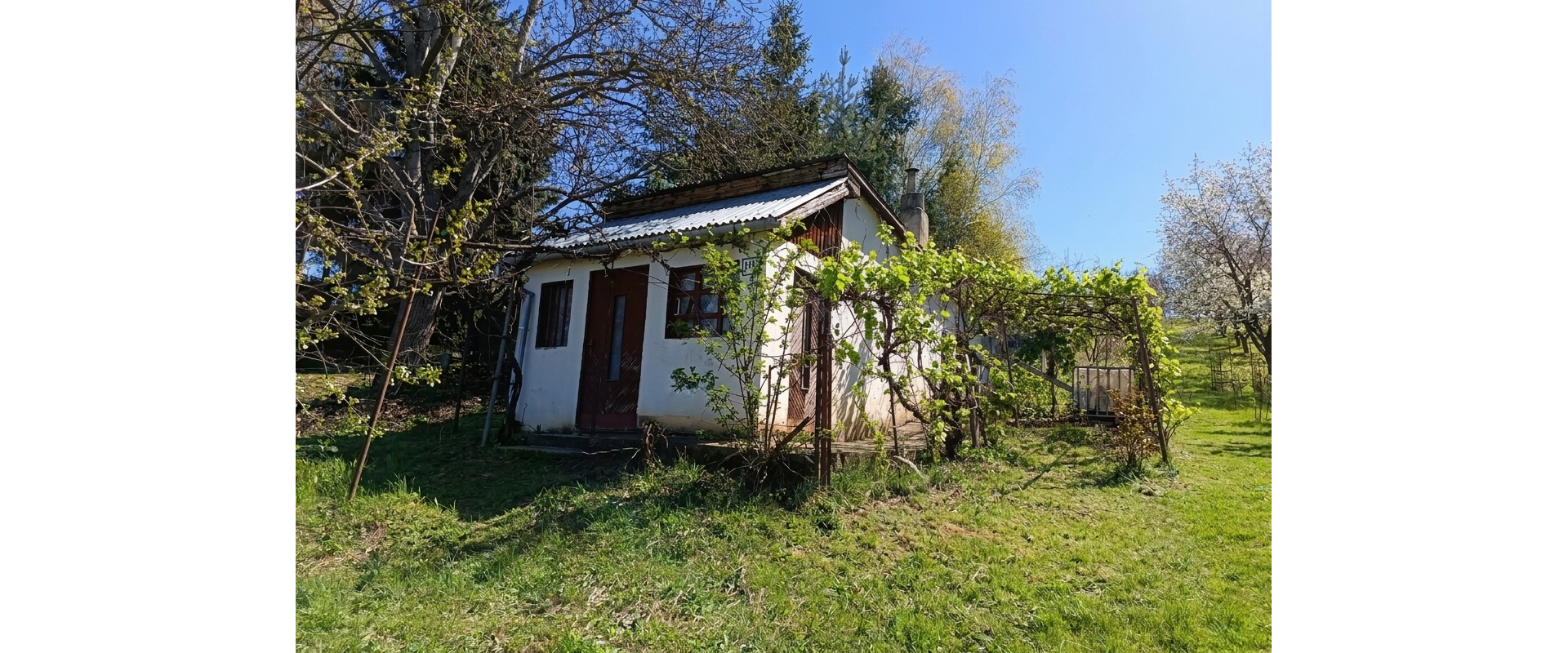 VINIČNÝ DOM S KRÁSNYM VÝHĽADOM – Možnosť trvalého bývania