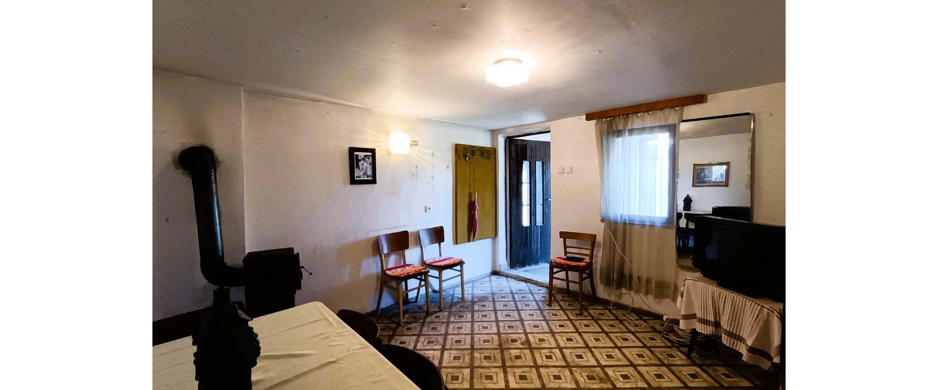 VINIČNÝ DOM S KRÁSNYM VÝHĽADOM – Možnosť trvalého bývania