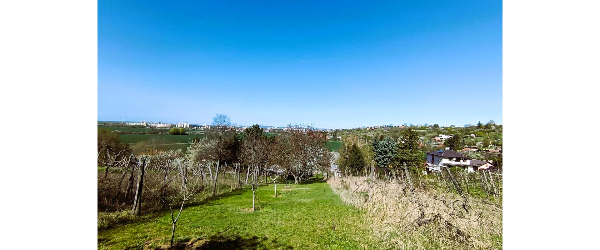 VINIČNÝ DOM S KRÁSNYM VÝHĽADOM – Možnosť trvalého bývania