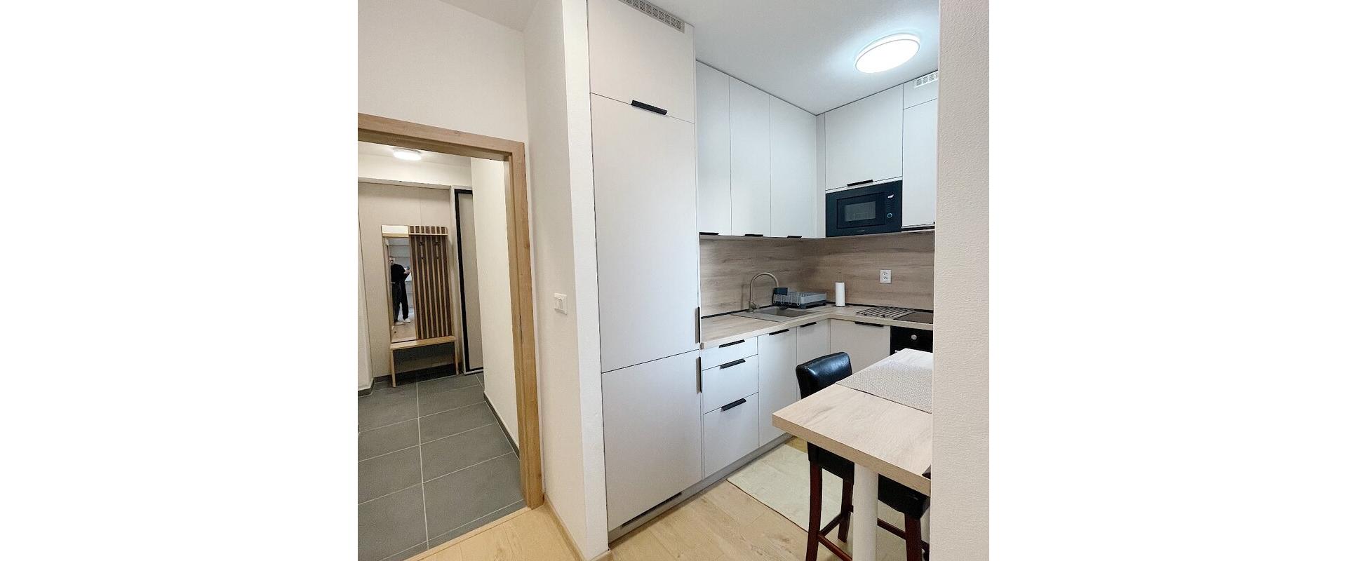 1-izbový byt s balkónom v centre – Jarková 9