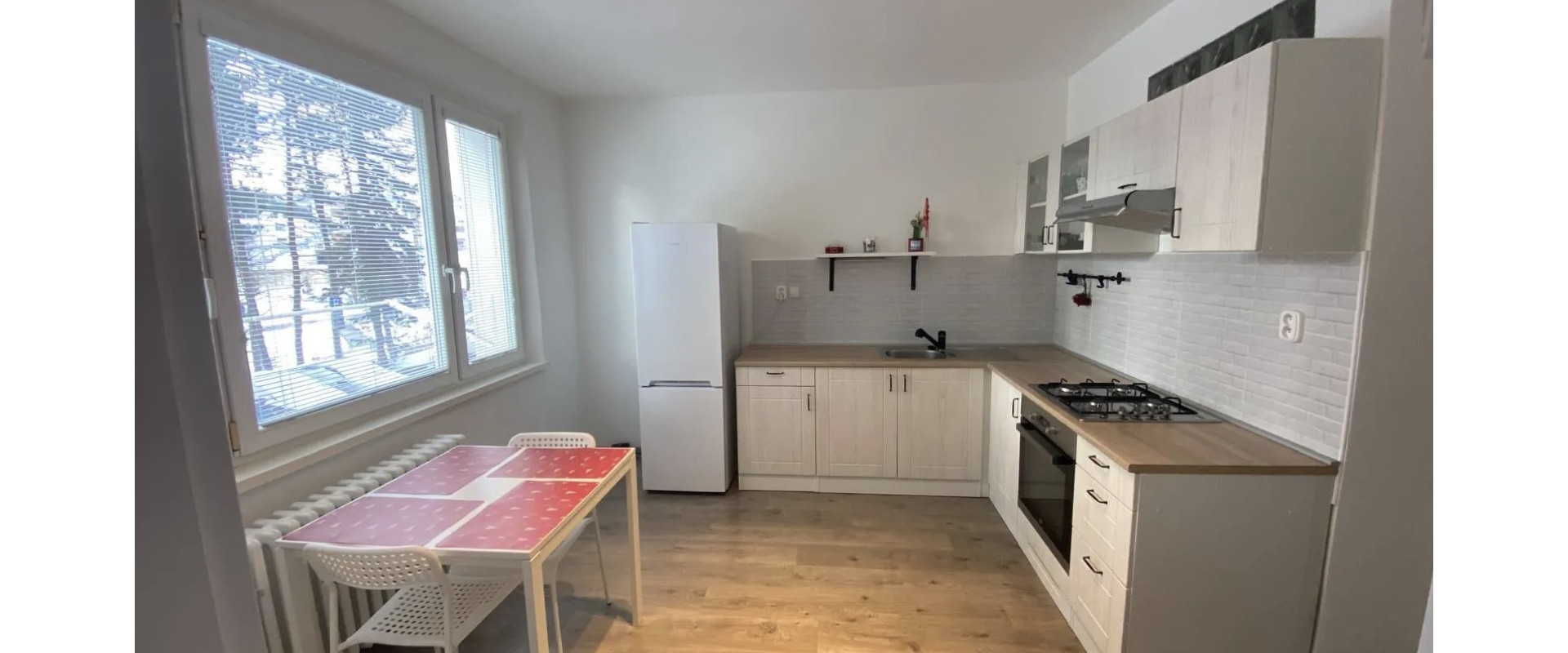 Prenájom slnečného 1 izbového bytu