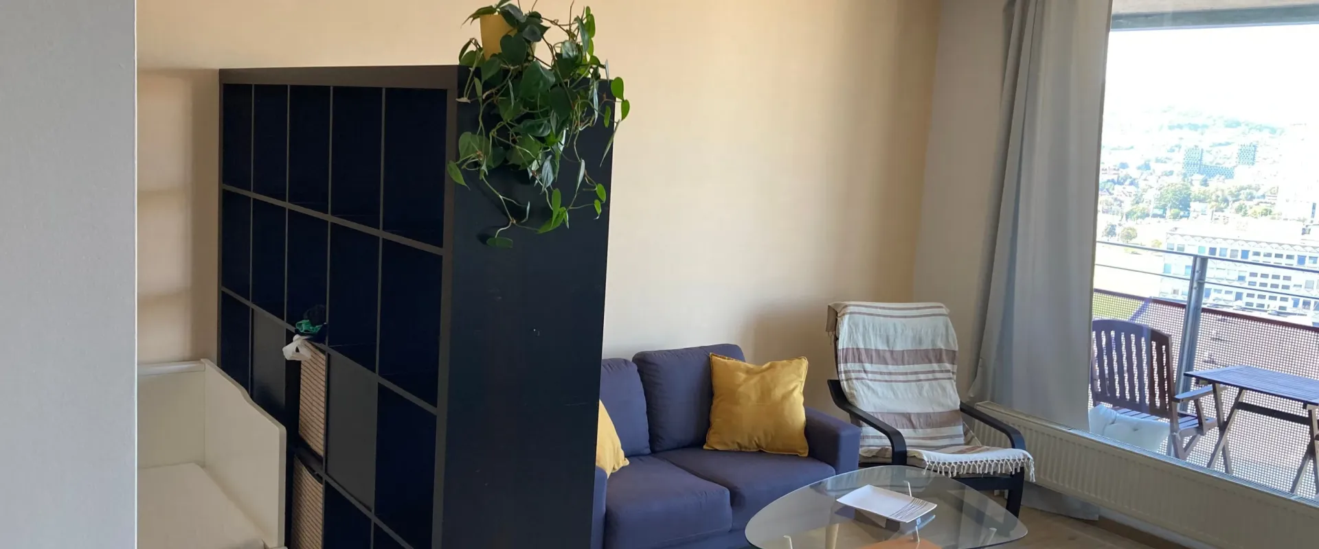 Prenájom priestranného 1-izbového bytu pri Kuchajde