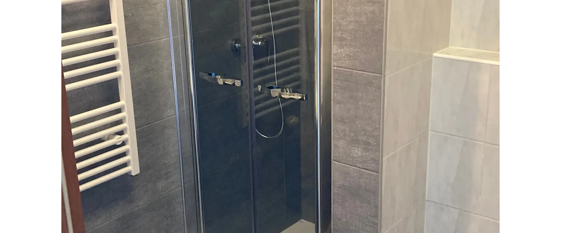 Prenájom priestranného 1-izbového bytu pri Kuchajde