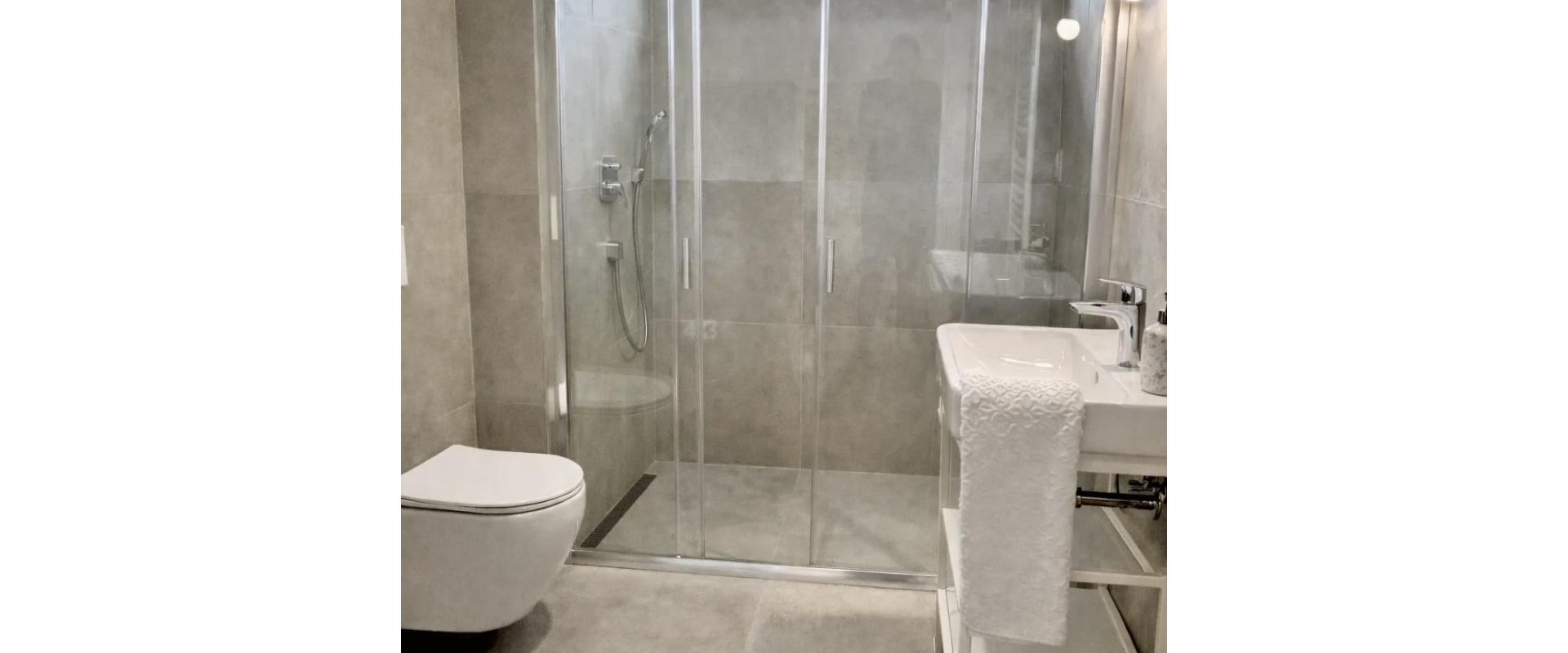 Prenájom úplne nového 2-izbového bytu v centre