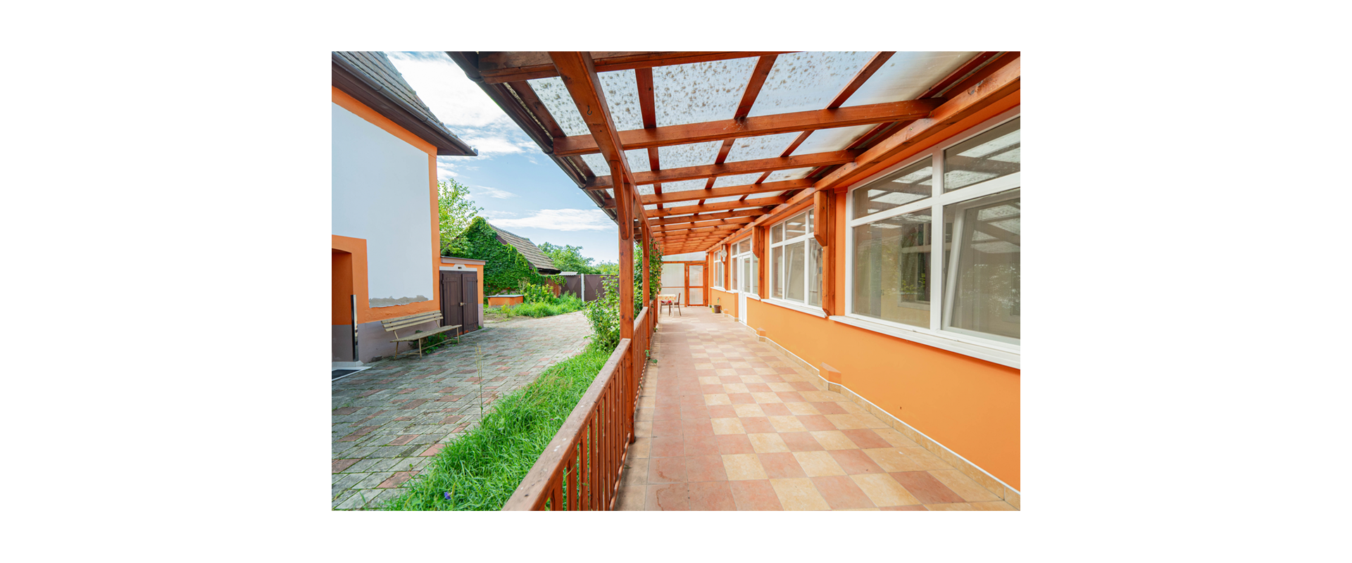 PREDAJ RODINNÝ DOM+OBJEKTY+POZEMOK S INVESTIČNÝM POTENCIÁLOM