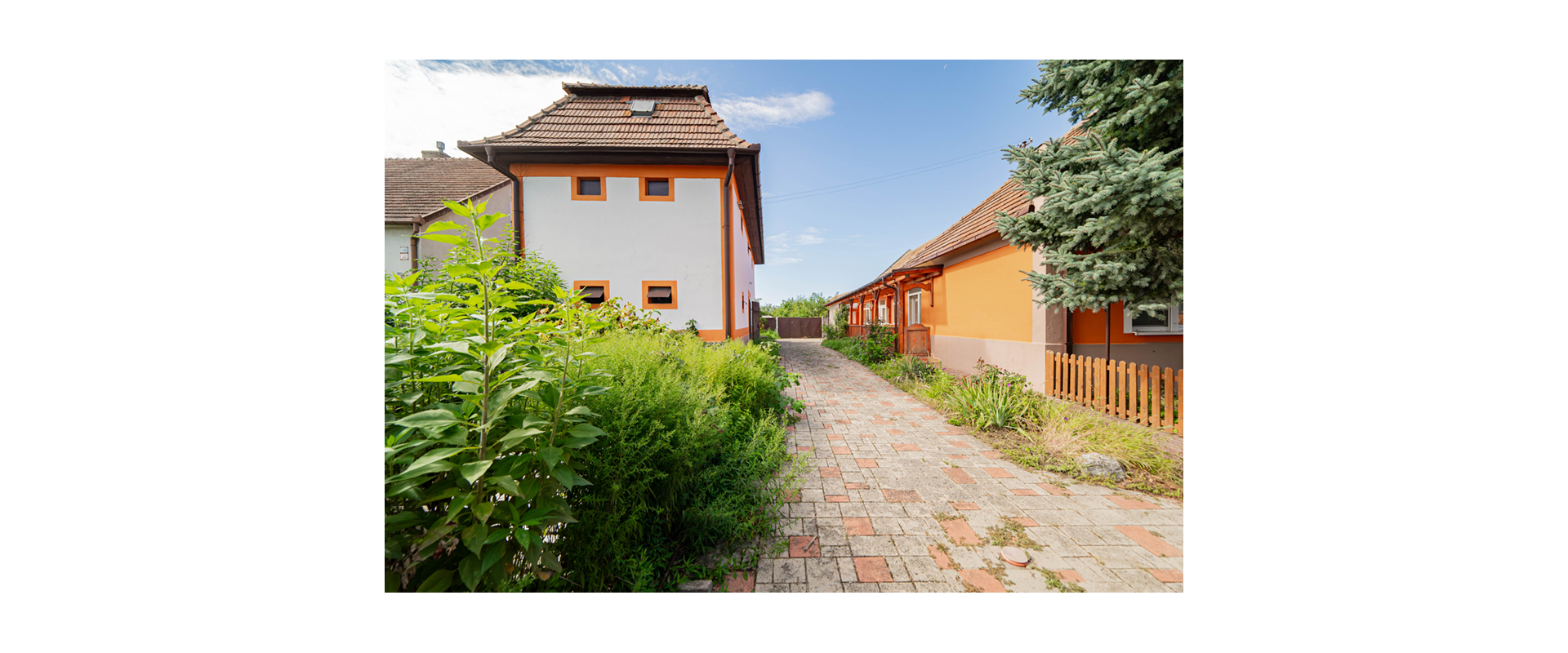 PREDAJ RODINNÝ DOM+OBJEKTY+POZEMOK S INVESTIČNÝM POTENCIÁLOM