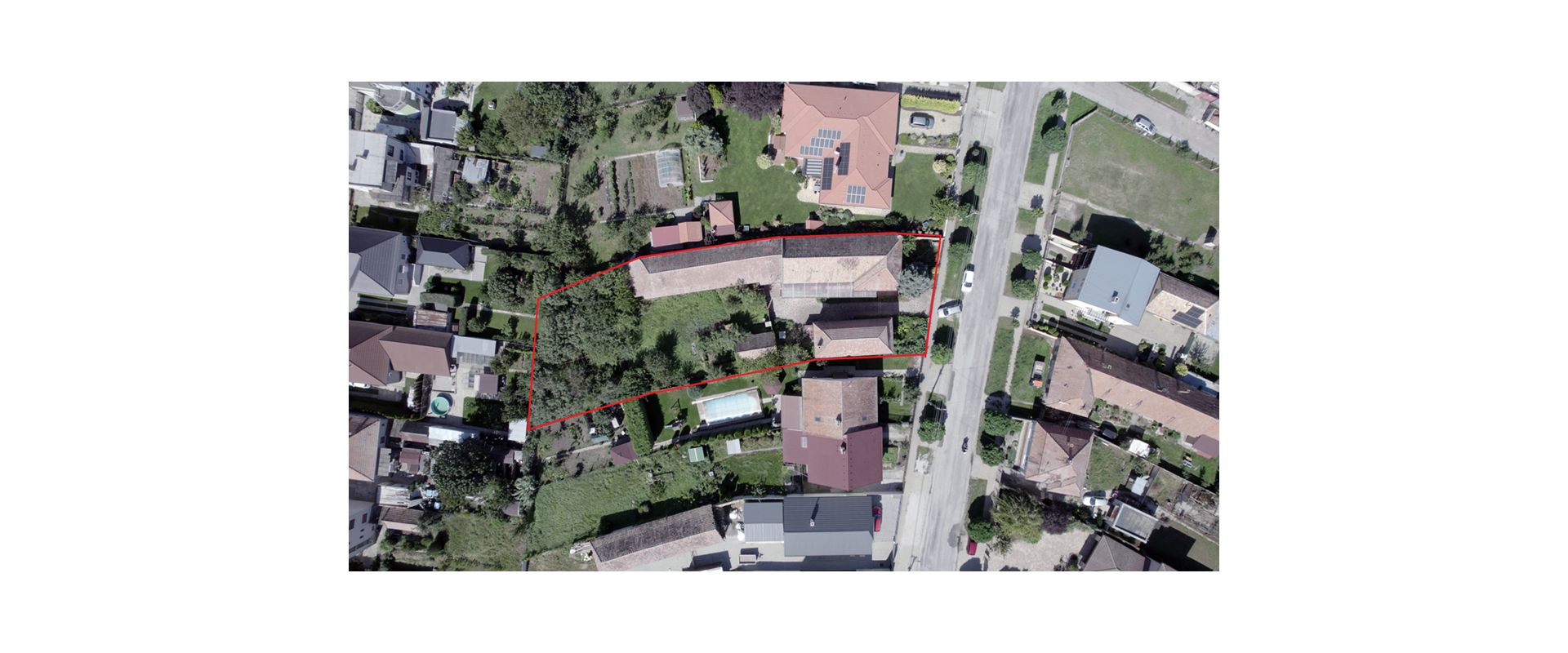 PREDAJ RODINNÝ DOM+OBJEKTY+POZEMOK S INVESTIČNÝM POTENCIÁLOM