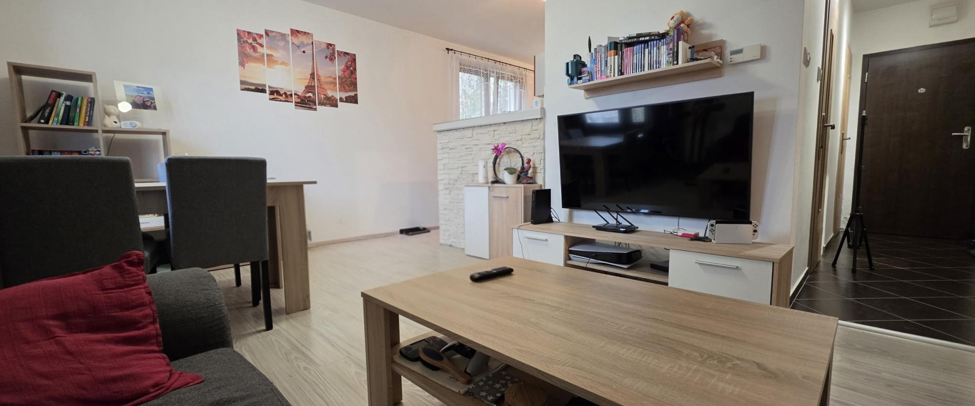 2 izbový byt po rekonštrukcii s balkónom, Trenčín