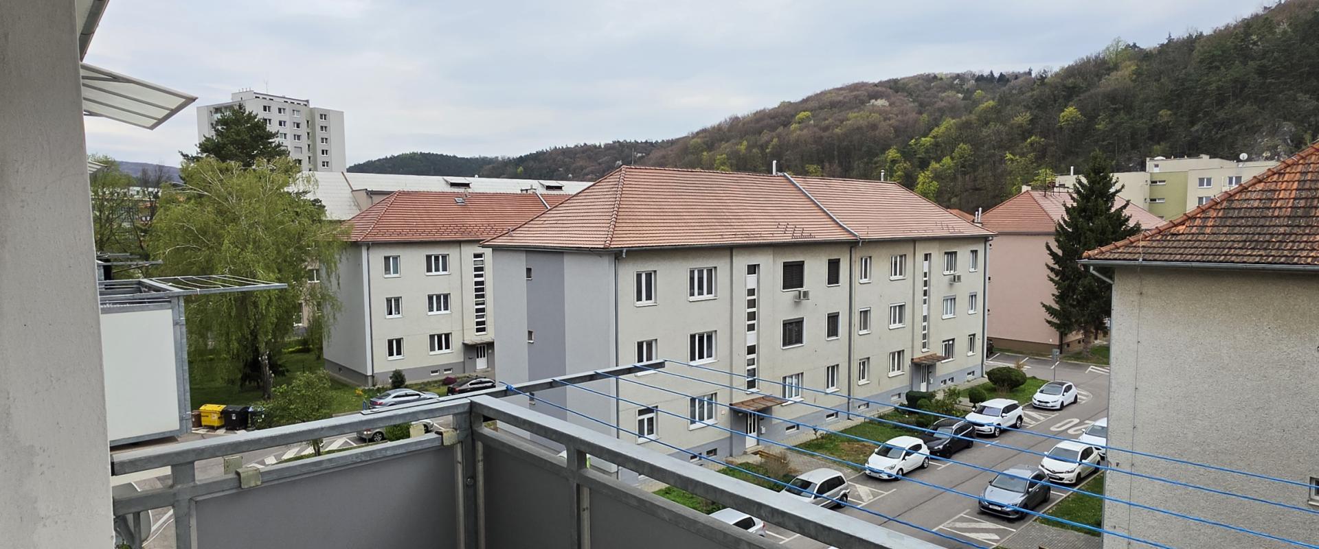 2 izbový byt po rekonštrukcii s balkónom, Trenčín