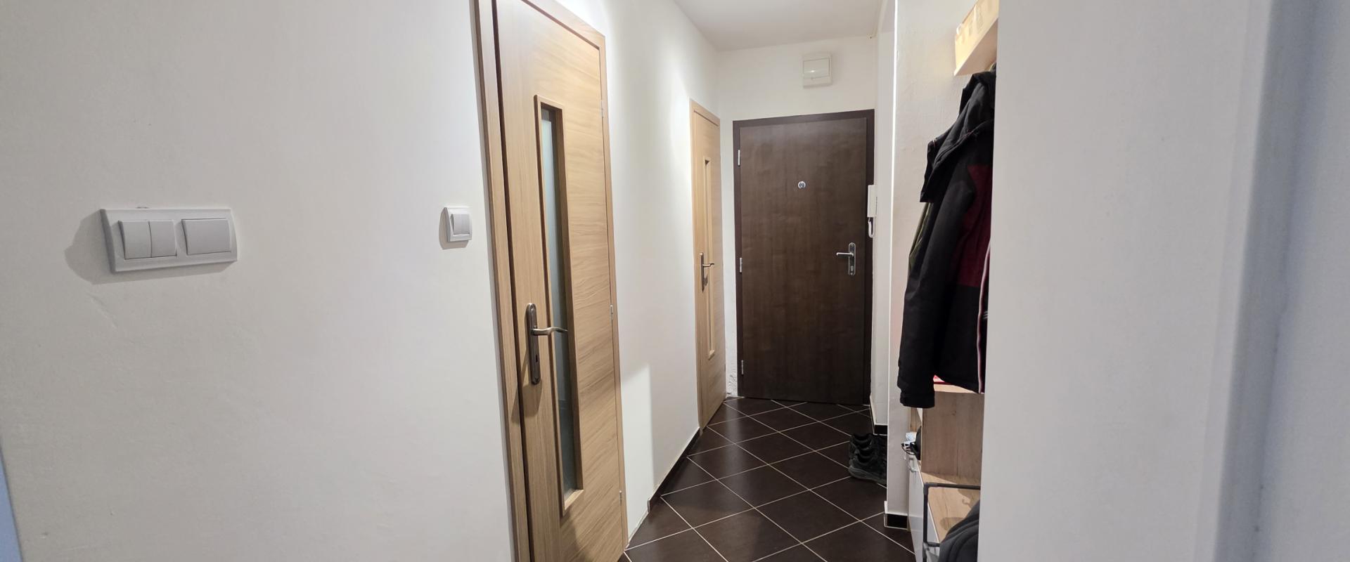 2 izbový byt po rekonštrukcii s balkónom, Trenčín