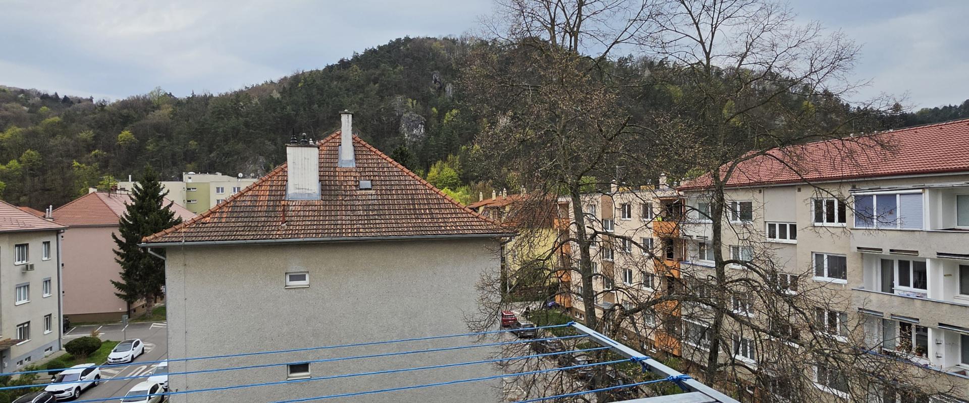 2 izbový byt po rekonštrukcii s balkónom, Trenčín