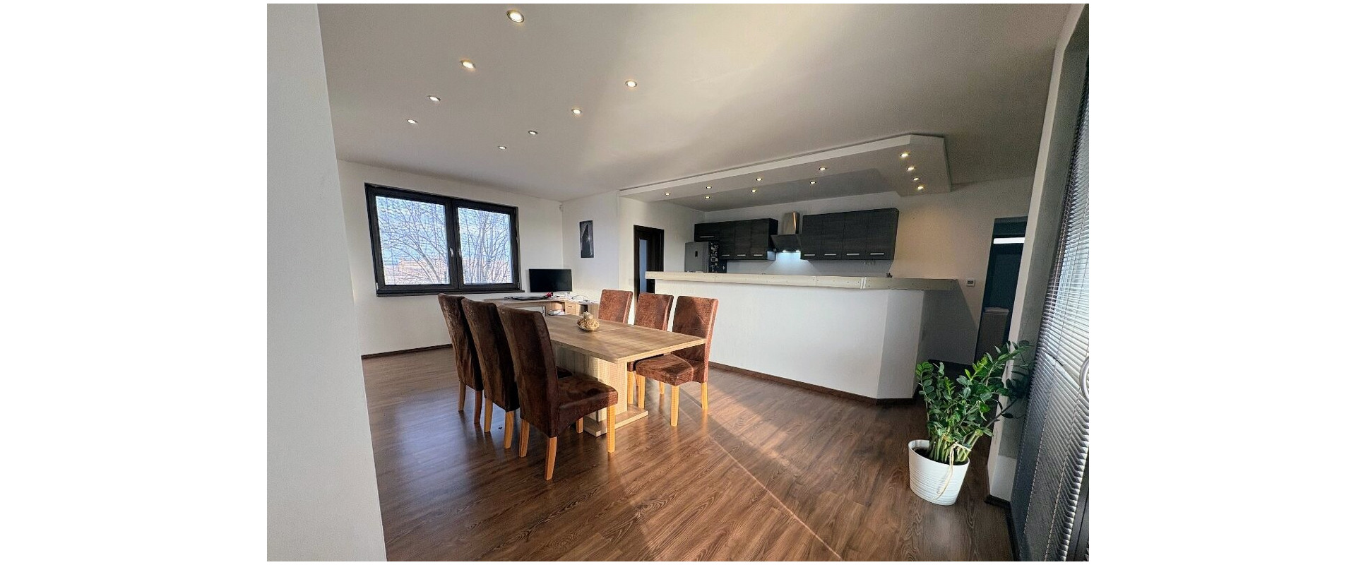 Lukratívna ponuka: dom na bývanie aj podnikanie 30 min od BA