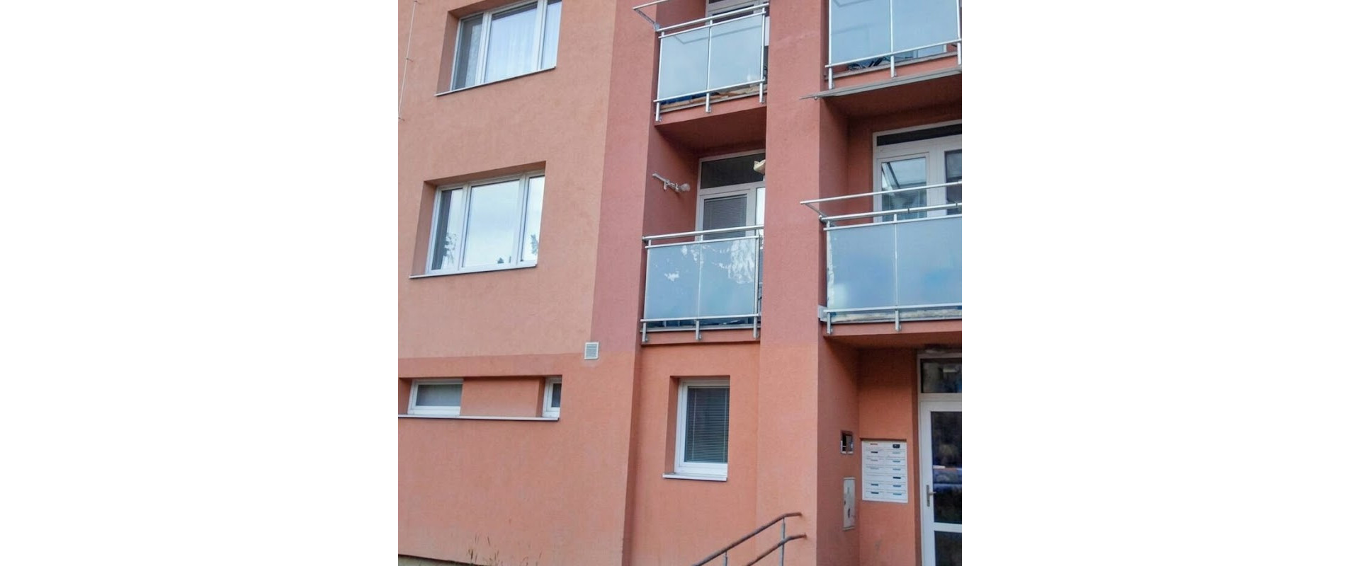 3 izbový byt s potenciálom prerobnia podľa svojích predstáv.