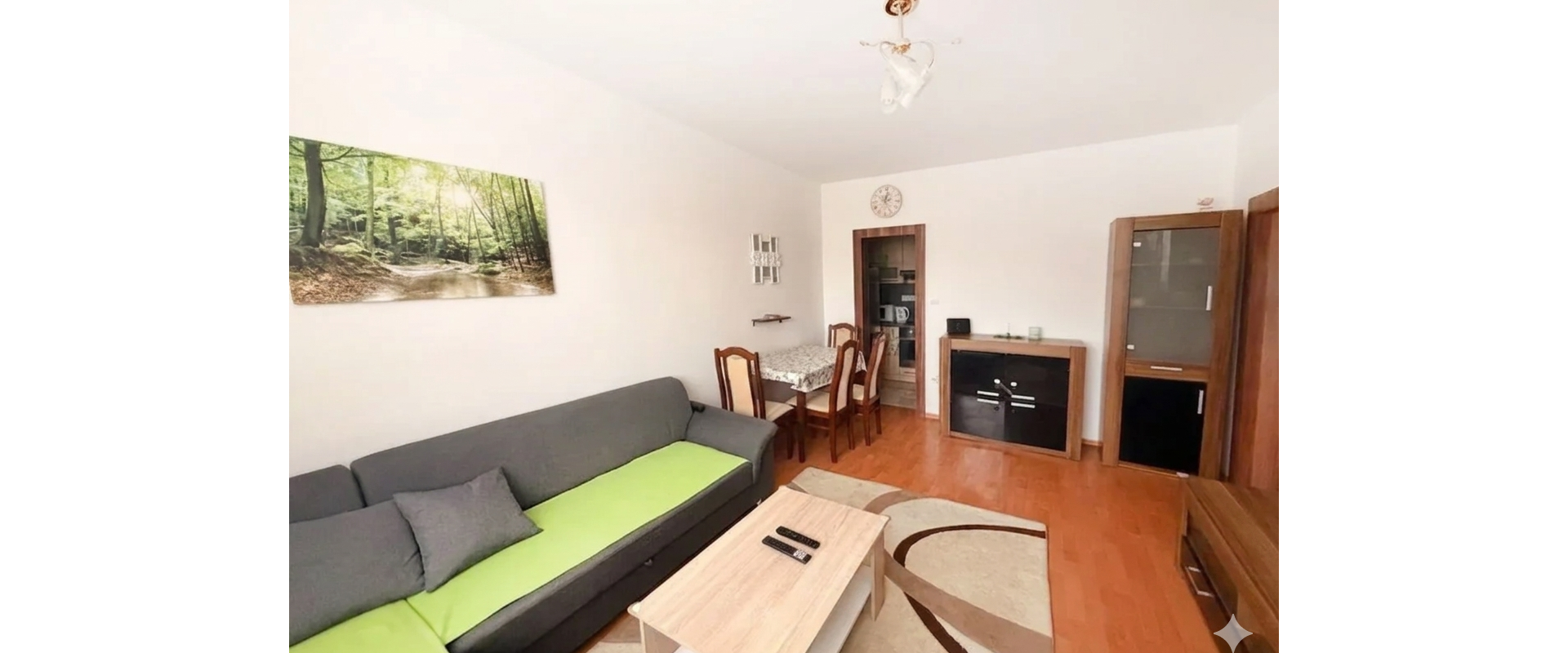 Zaujímavý 2 izbový byt blízko námestia a centra Prievidze