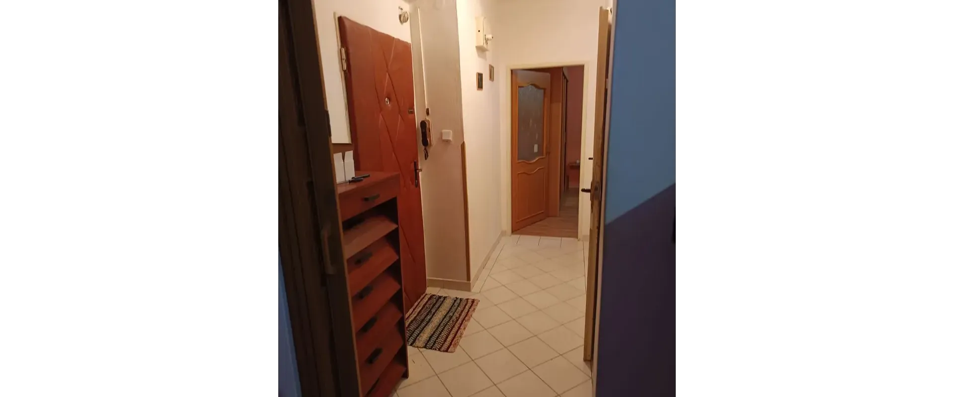 Zaujímavý 2 izbový byt blízko námestia a centra Prievidze