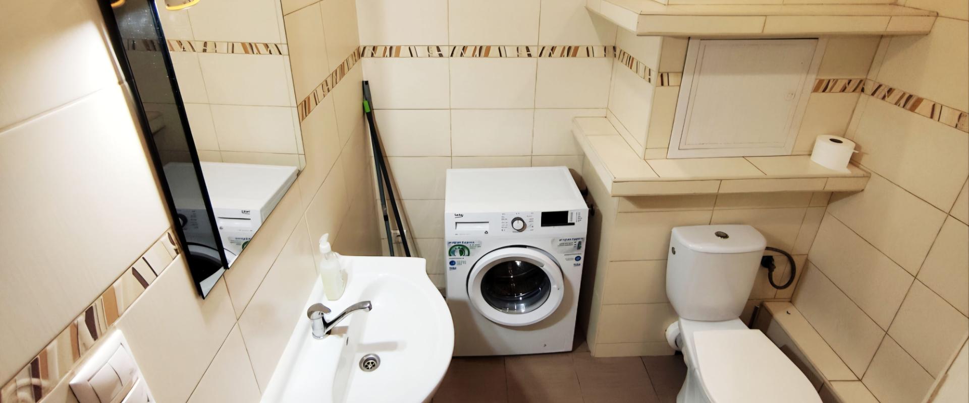 Prenájom 1-izbový Útulný a Kompletne Zariadený Byt na Štefánikovej!