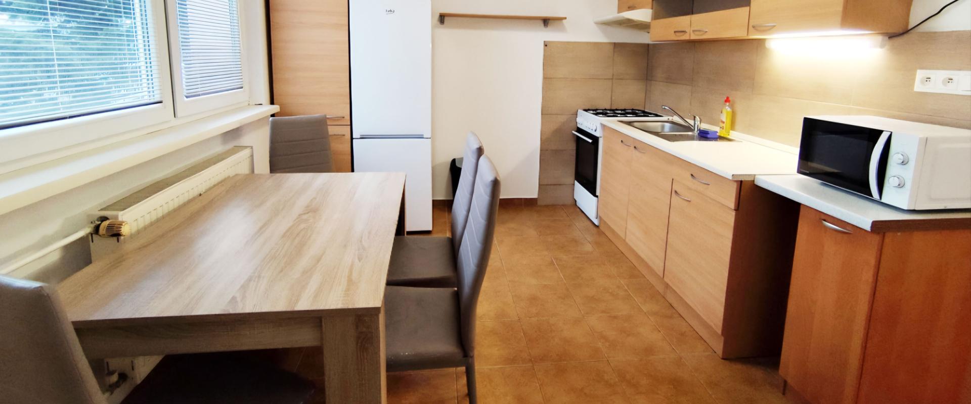 Prenájom 1-izbový Útulný a Kompletne Zariadený Byt na Štefánikovej!