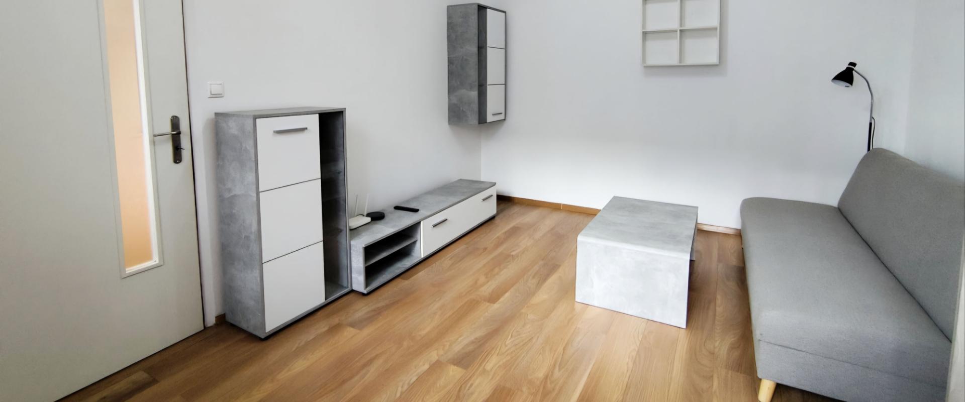 Prenájom 1-izbový Útulný a Kompletne Zariadený Byt na Štefánikovej!