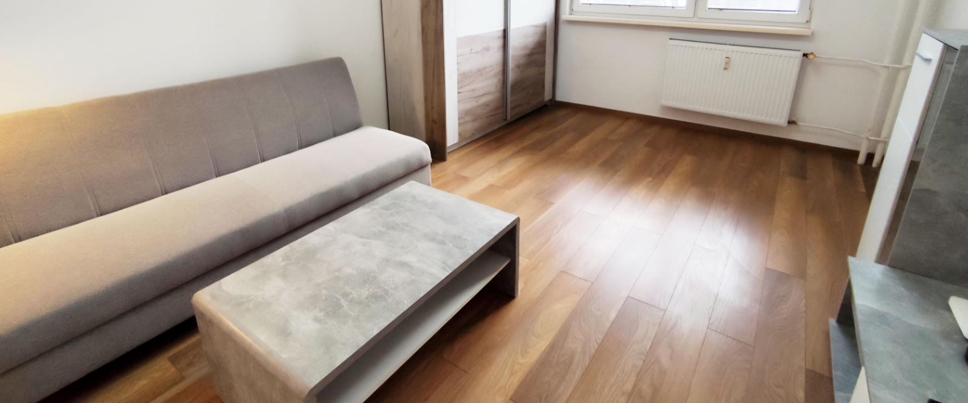 Prenájom 1-izbový Útulný a Kompletne Zariadený Byt na Štefánikovej!