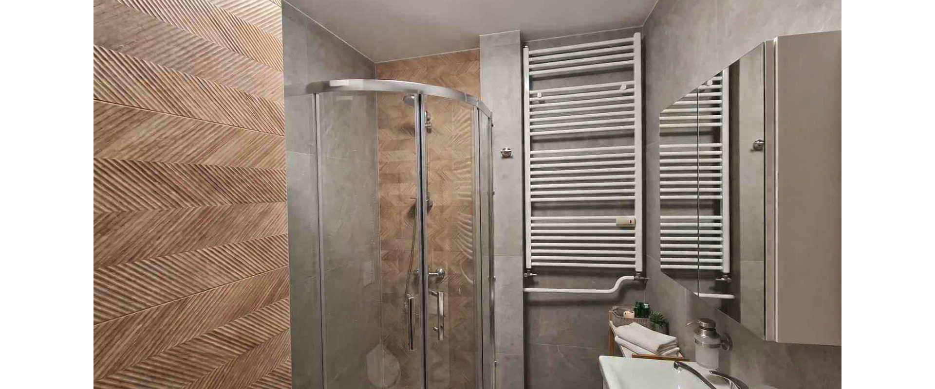 Predaj novozrekonštruovanej garzónky na Vilovej, Petržalka