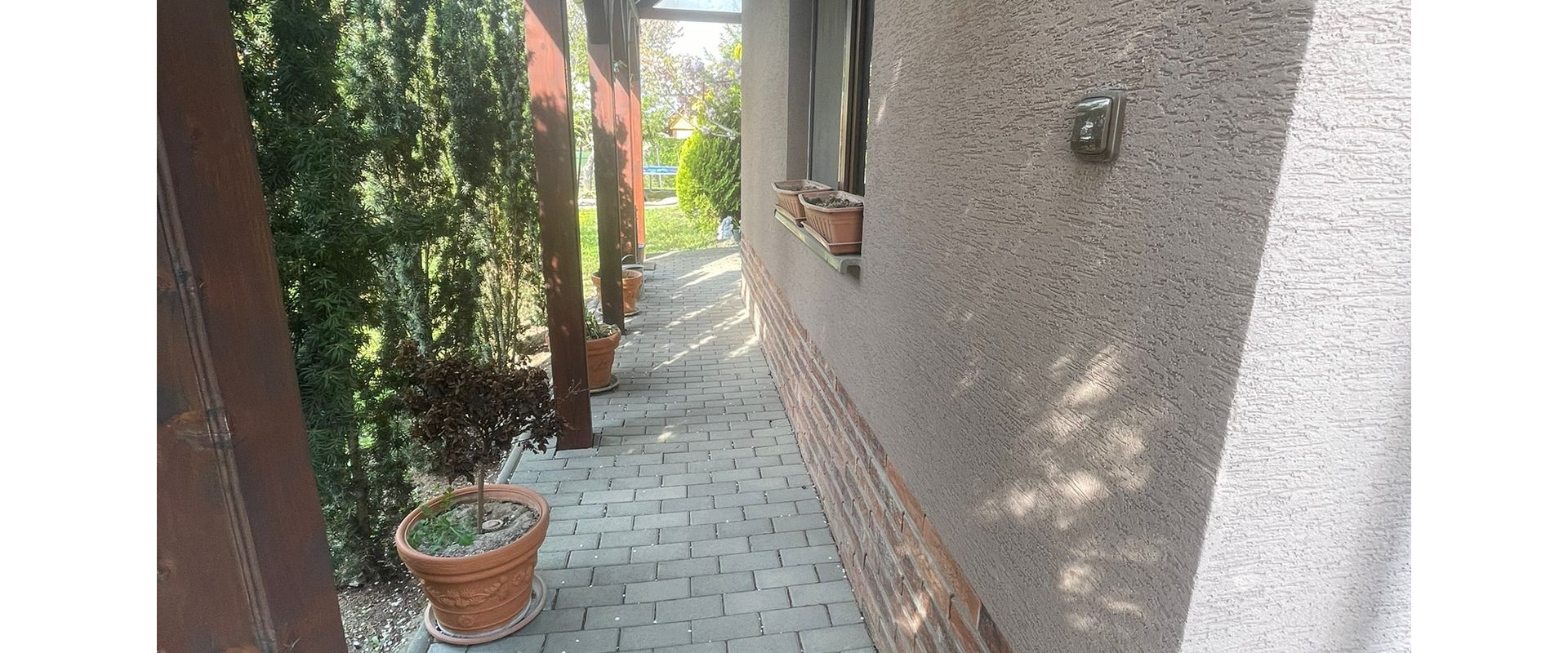 Záhradná oáza s vinohradníckym domčekom