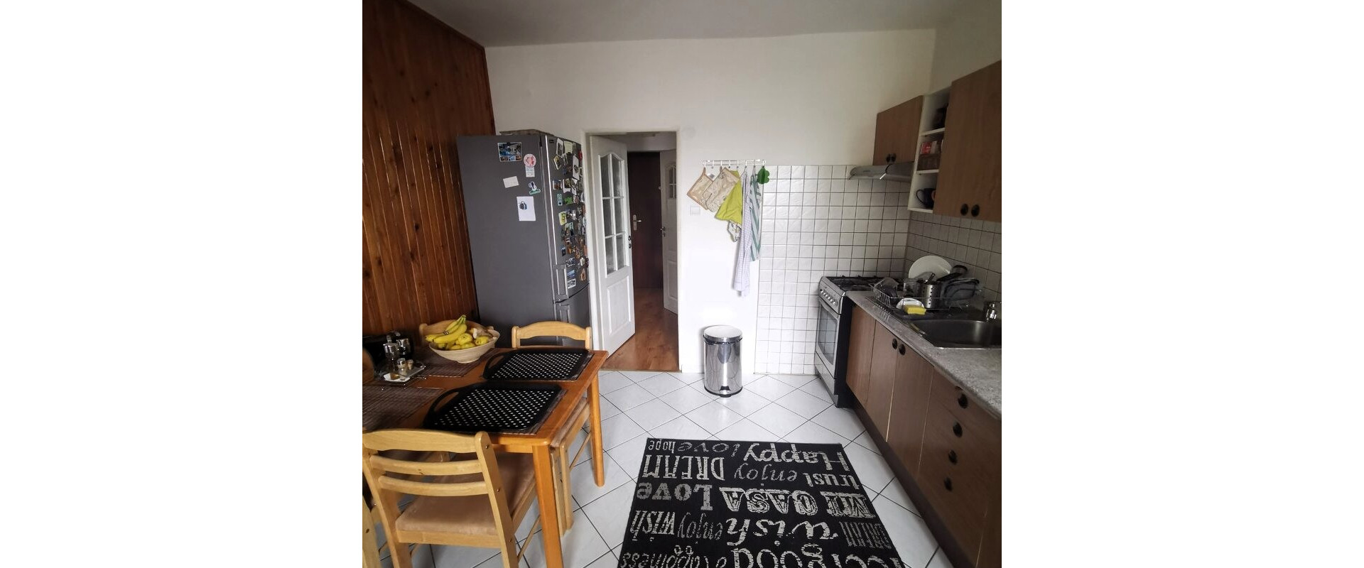 Na predaj priestranný 3-izbový tehlový byt 80 m²  + garáž – ul. J. Gagarina v Stropkove.