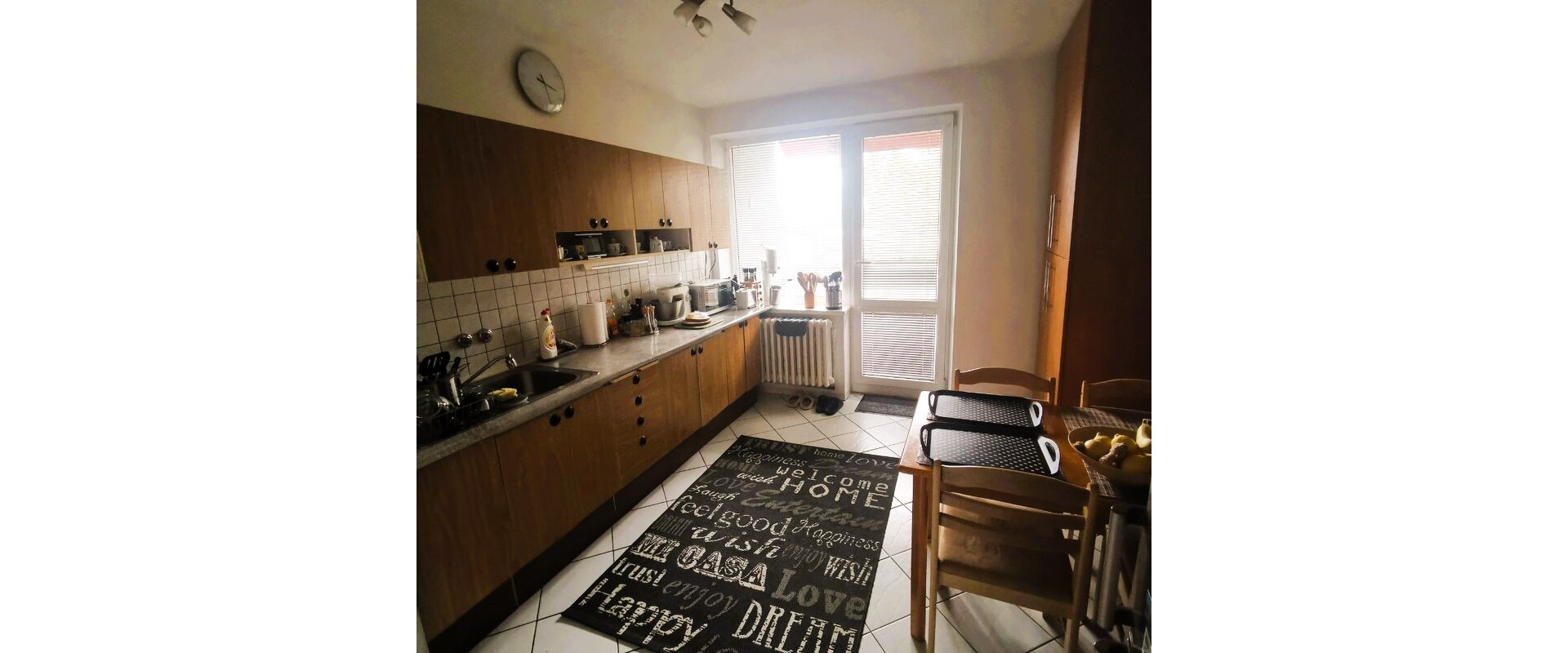 Na predaj priestranný 3-izbový tehlový byt 80 m²  + garáž – ul. J. Gagarina v Stropkove.