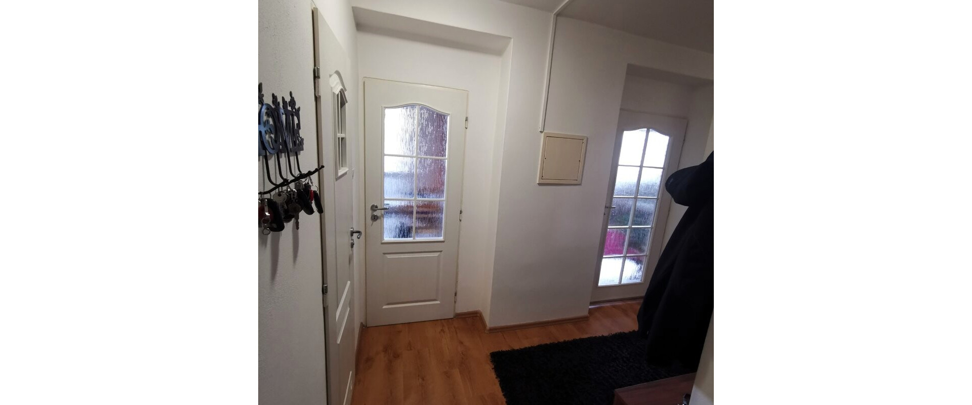 Na predaj priestranný 3-izbový tehlový byt 80 m²  + garáž – ul. J. Gagarina v Stropkove.