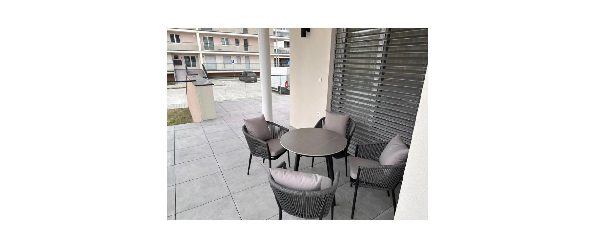 Nadštandardný 2-izbový byt s veľkou terasou