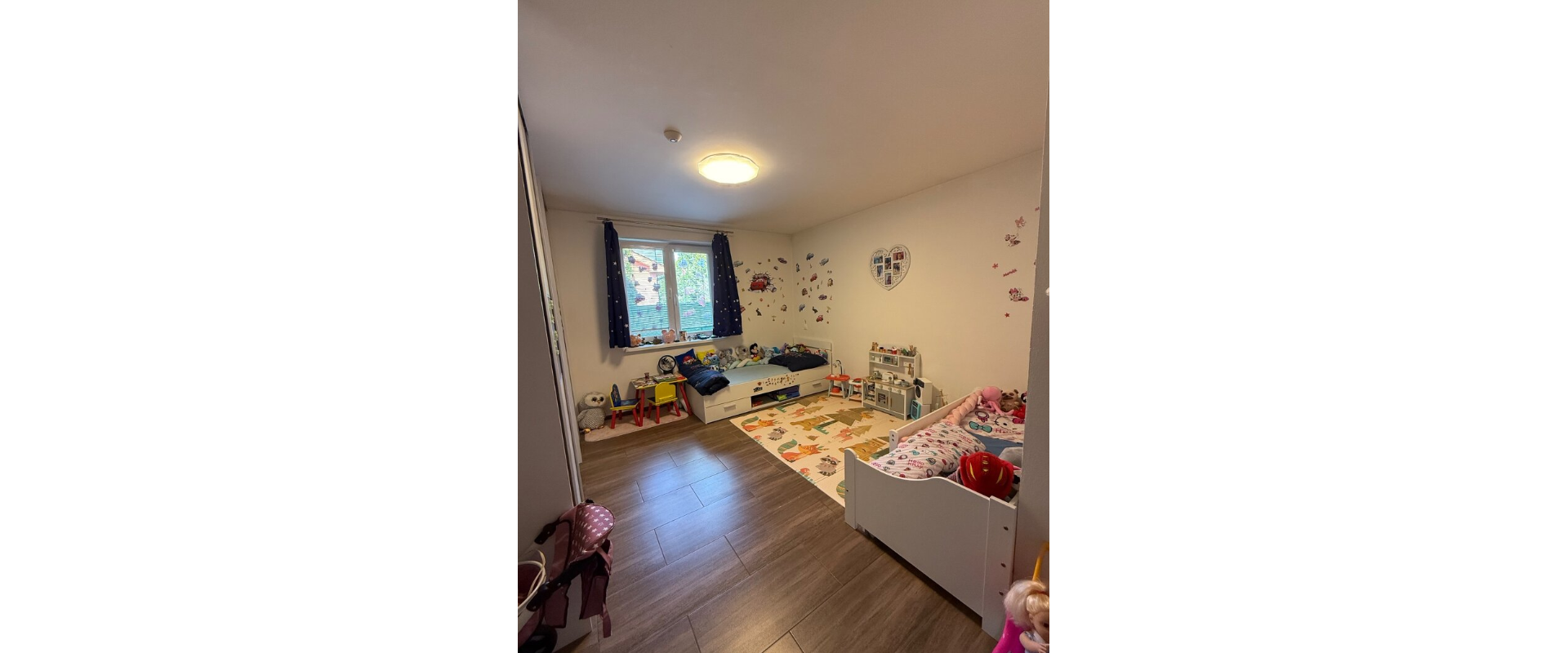 Rodinný dom s veľkou garážou, bazénom a súkromím– Golianovo