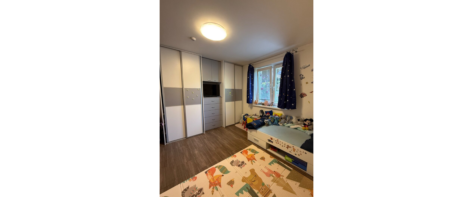 Rodinný dom s veľkou garážou, bazénom a súkromím– Golianovo