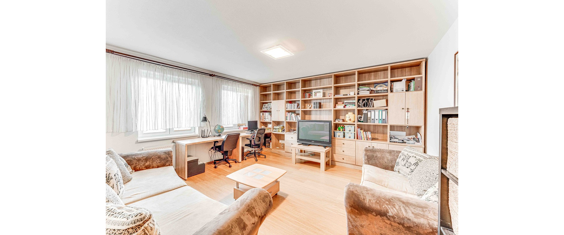 PREDAJ NADŠTANDARDNÝ DOM, 7 IZIEB, 4 KÚPEĽNE, ZÁHRADA, GARÁŽ