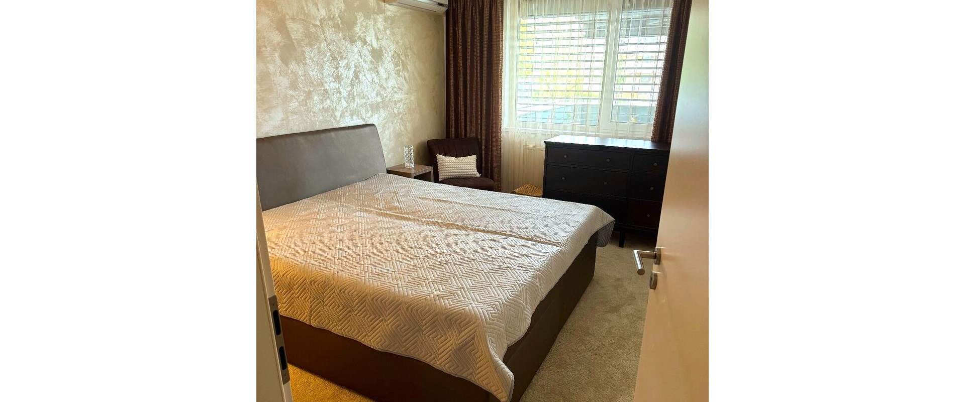 Krásny 2-izbový byt s terasou 30m2 a parkovaním ARBORIA