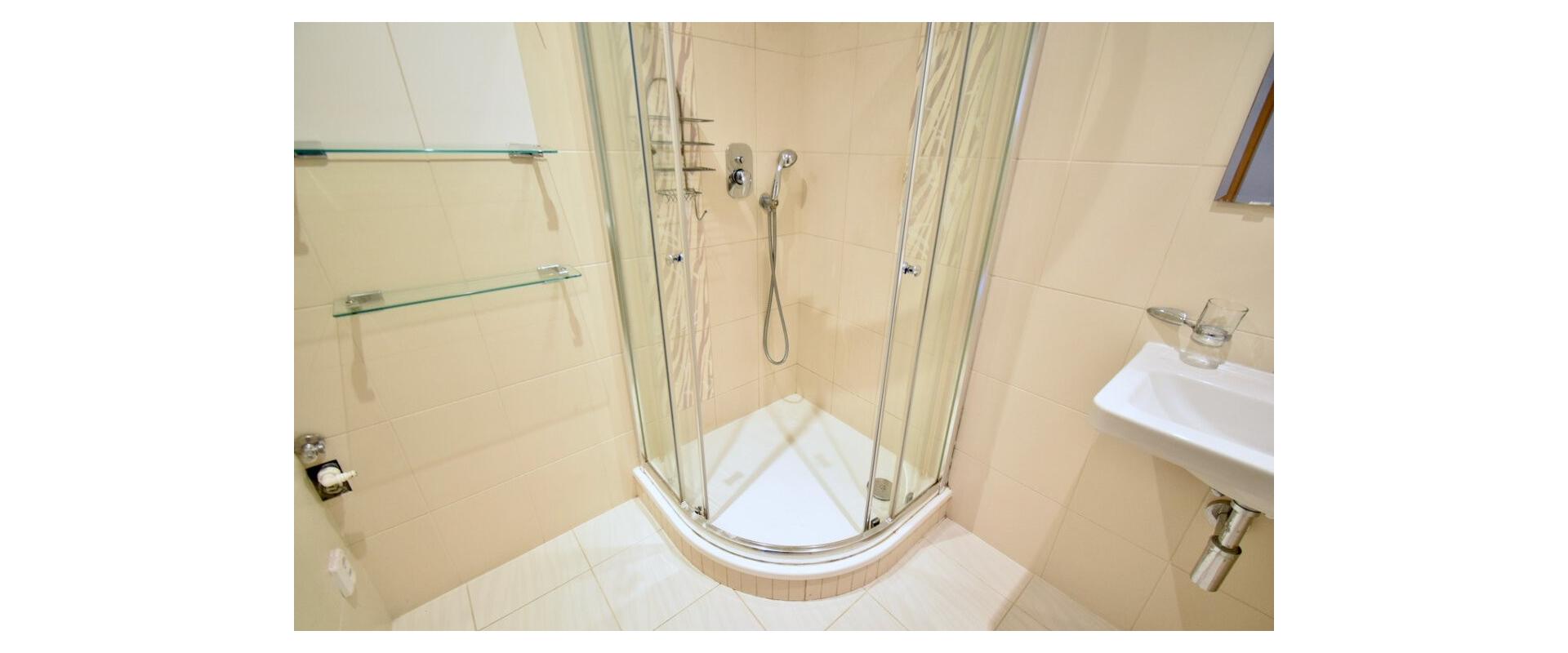 PREDAJ | Priestranný 3-izbový byt TOP lokalita