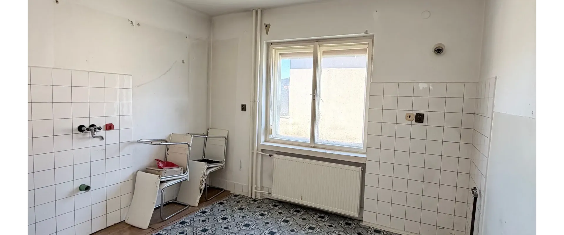 EXKLUZÍVNE BÝVANIE -4izb dom na 12á pozemku/aj na podnikanie