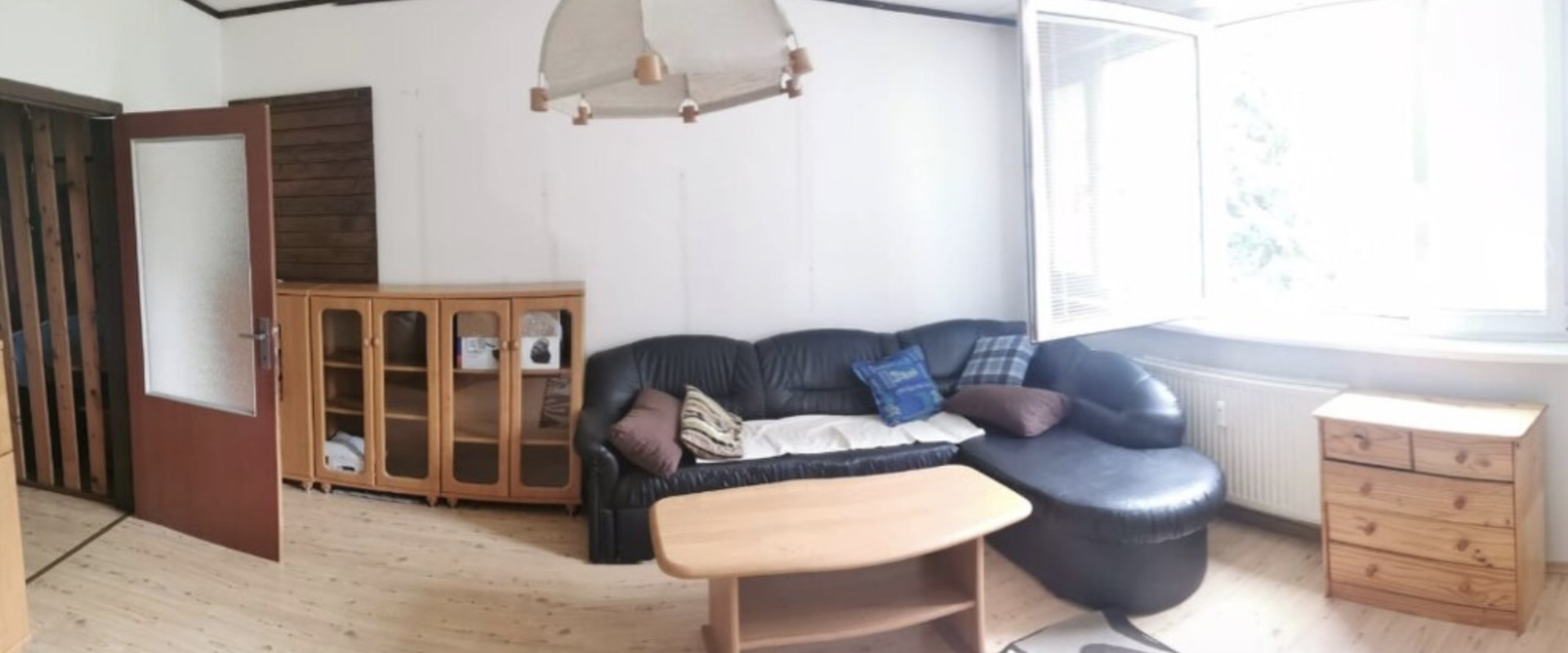 Prenájom veľkej izby v 3-izbovom byte v Podlaviciach