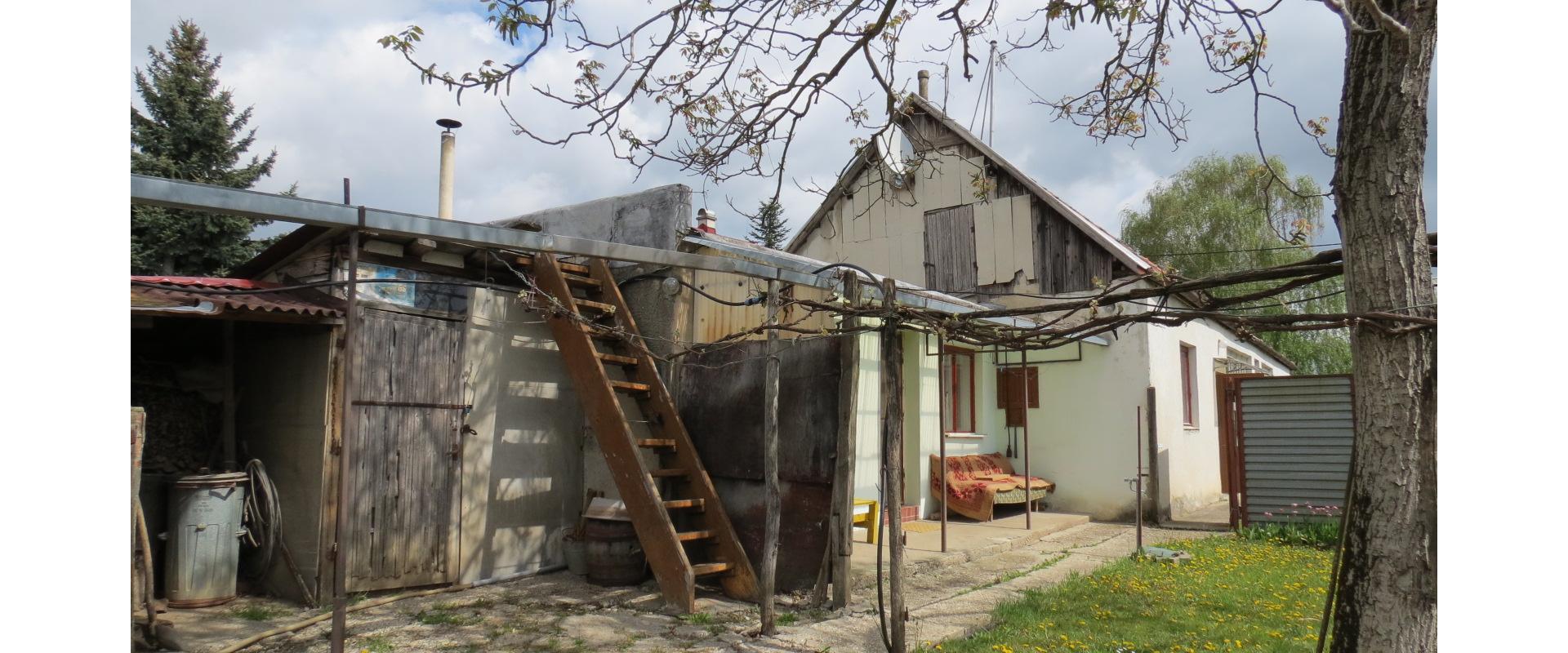 NA PREDAJ DOM NA ROZSIAHLOM POZEMKU 1709 m2, Lehota