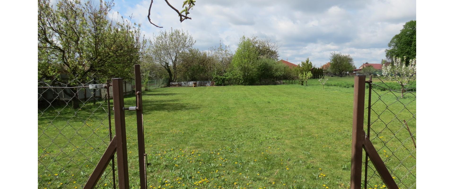 NA PREDAJ DOM NA ROZSIAHLOM POZEMKU 1709 m2, Lehota